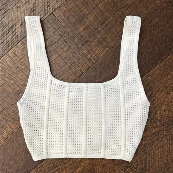 Babaton Sculpt Knit Squareneck Cropped Tank in White - Picture 4 of 9